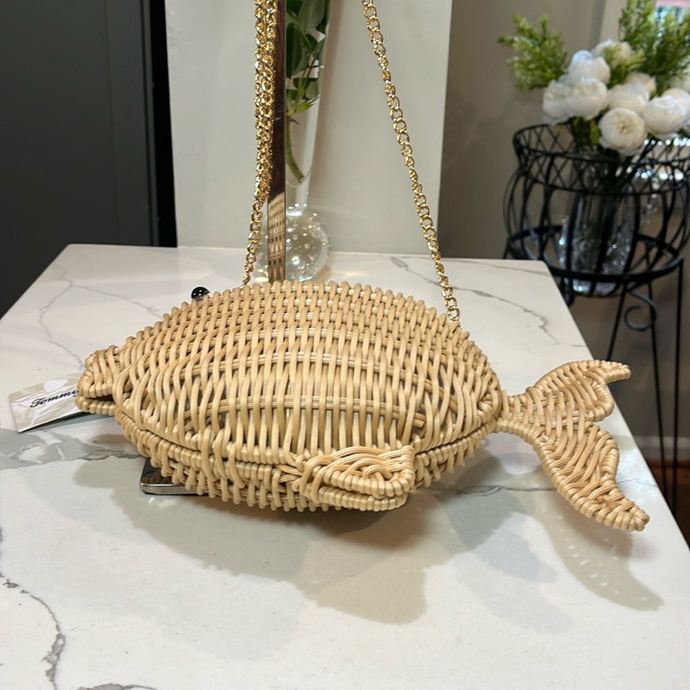 Tommy Bahama Natural Rattan Wicker Woven Fish Bag Crossbody or Clutch - NWT - Picture 9 of 11